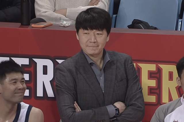 PG模拟器-山东男篮小胜，高诗岩12+5关键三分 双塔替克里斯 新外援25日到